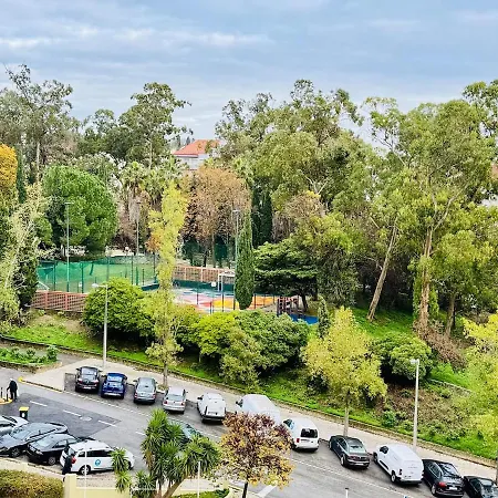 Appartement Elegant 2 Bedrooms With Balconies In Lissabon