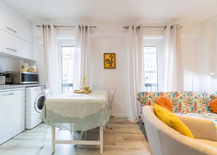 Appartement Elegant 2 Bedrooms With Balconies In Lissabon