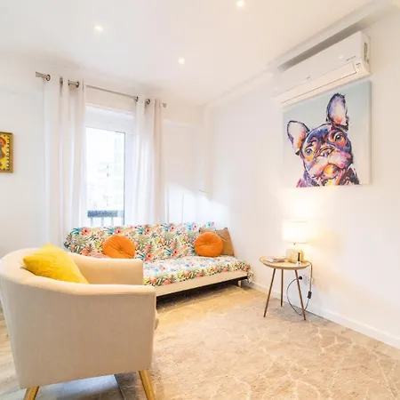 Elegant 2 Bedrooms With Balconies In 아파트 *