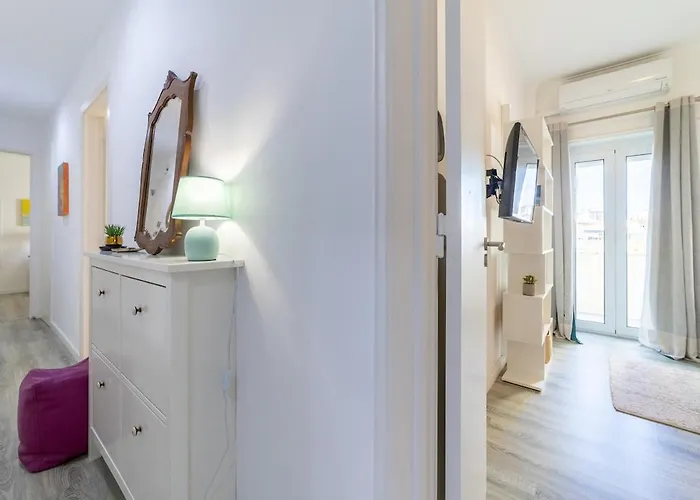 Elegant 2 Bedrooms With Balconies In