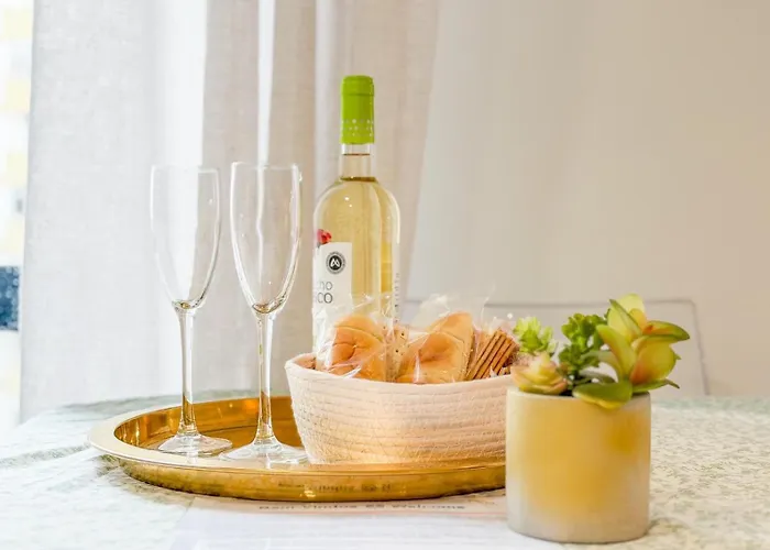 Elegant 2 Bedrooms With Balconies In Apartamento *