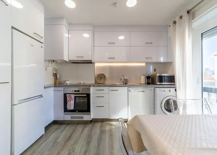 Apartamento Elegant 2 Bedrooms With Balconies In *