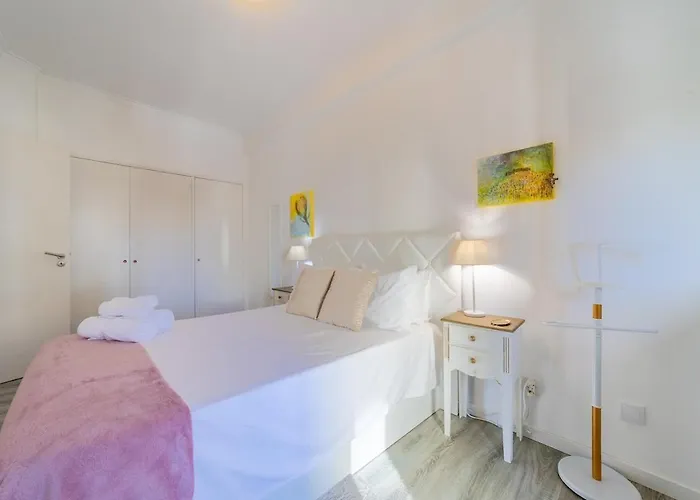 Elegant 2 Bedrooms With Balconies In Apartamento *